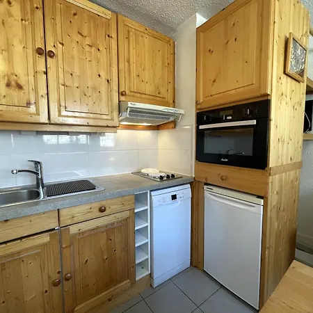 Classique 2 Pieces Pour 4 Personnes Aux Menuires - Fr-1-452-233 Apartment *